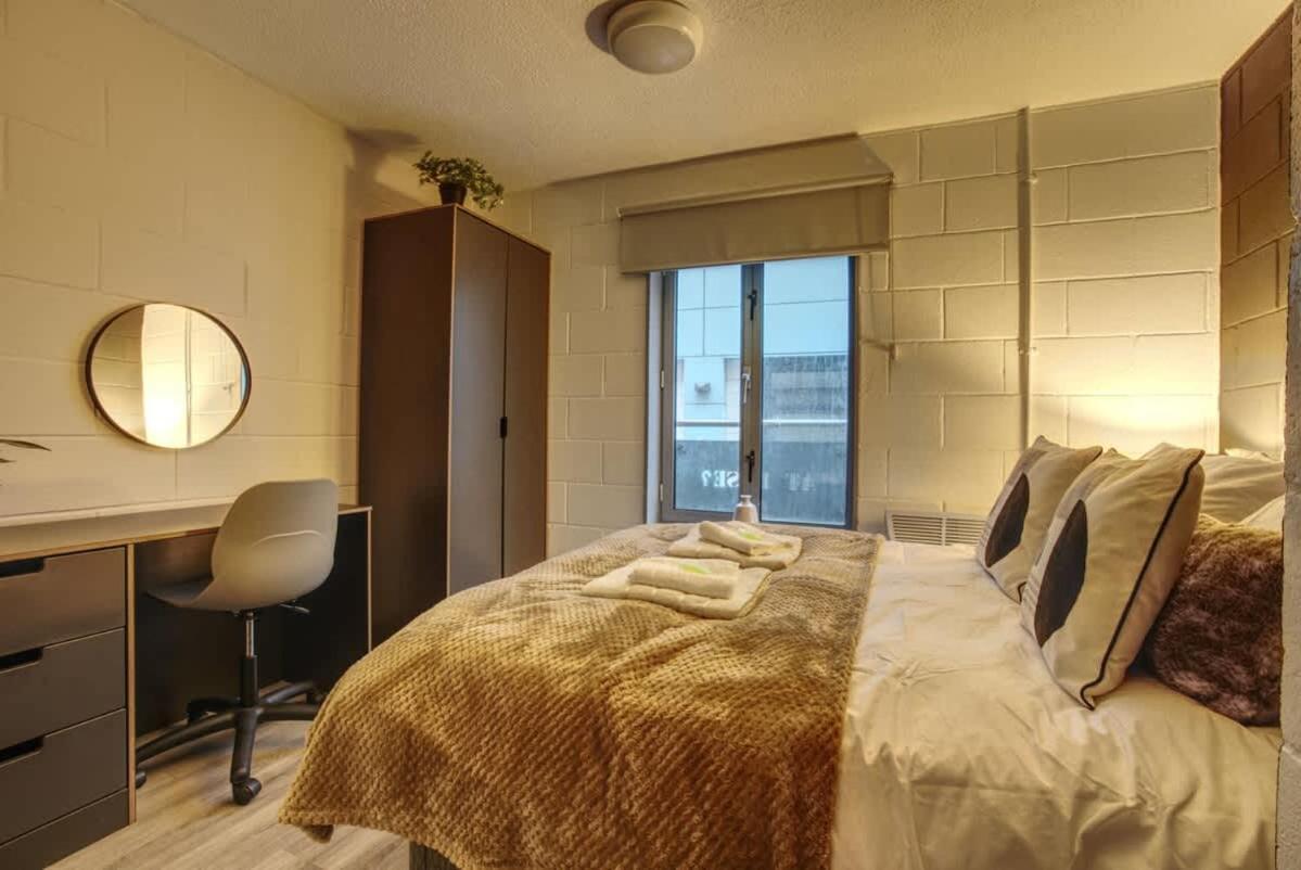 1Br City Centre Apt, Self Check In, Wifi, By Derbnb シェフィールド エクステリア 写真