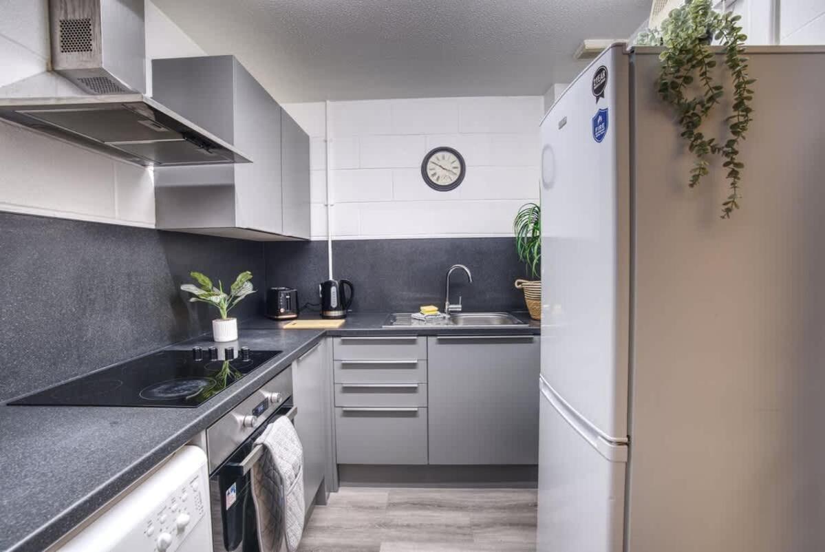 1Br City Centre Apt, Self Check In, Wifi, By Derbnb シェフィールド エクステリア 写真
